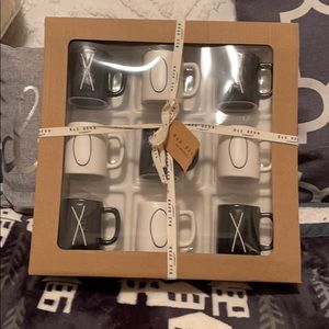 Never open Rae Dunn Tic-Tac-Toe mini Mug game.